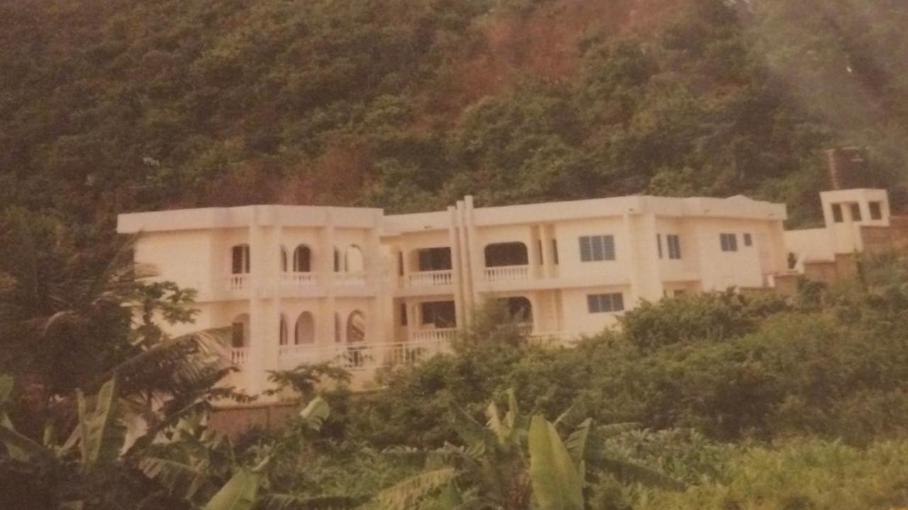 Jackson Guesthouse Anomabo Anomabu Экстерьер фото